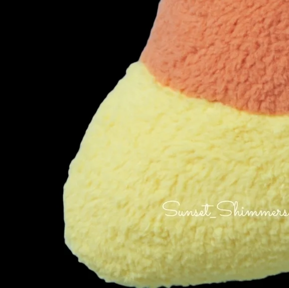 Halloween Candy Corn Decorative Tassel Blanket & Sherpa Throw Pillow Set New - Picture 4 of 6